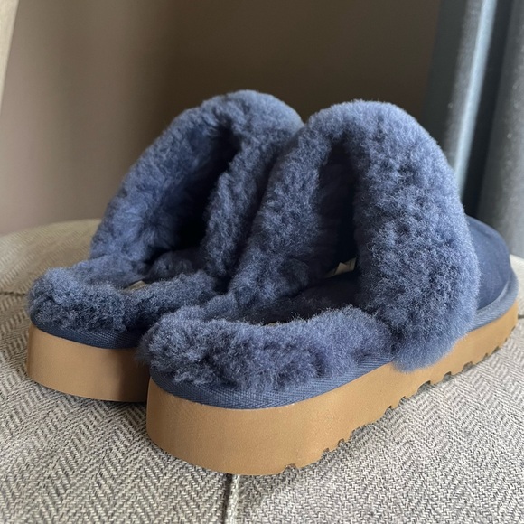 UGG genuine shearling cozy suede slipper - Picture 2 of 5